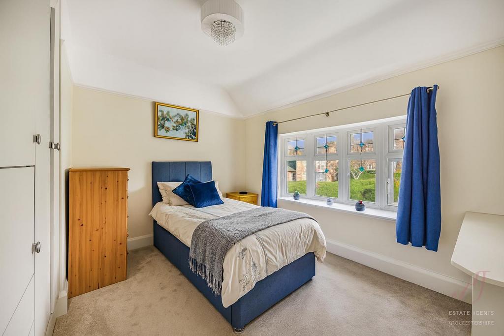Bedroom 3.png