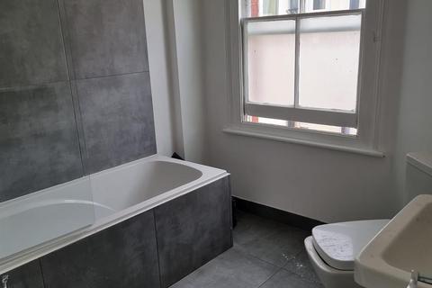 5 bedroom terraced house for sale, Ambleside Road, London
