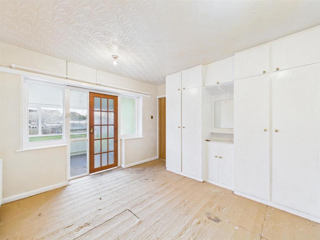 Bedroom: