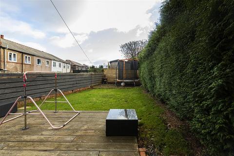 2 bedroom end of terrace house for sale, Ainley Road, Huddersfield HD3