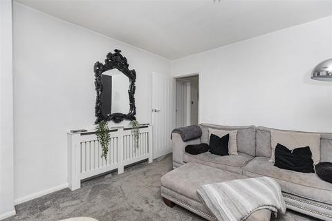 2 bedroom end of terrace house for sale, Ainley Road, Huddersfield HD3