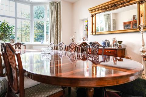 4 bedroom detached house for sale, Silhill Hall Road, Solihull