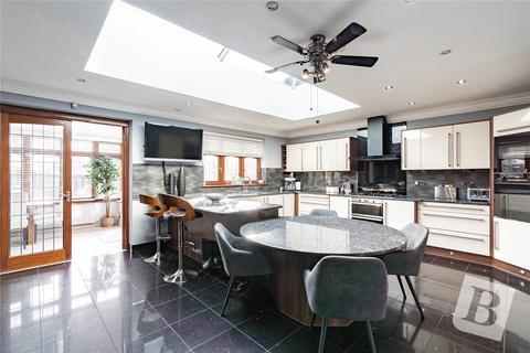 undefined, Grosvenor Gardens, Upminster, RM14