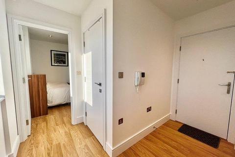 2 bedroom flat for sale, Laporte Way, Luton, LU4