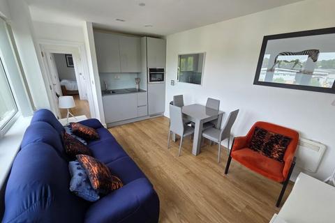 2 bedroom flat for sale, Laporte Way, Luton, LU4