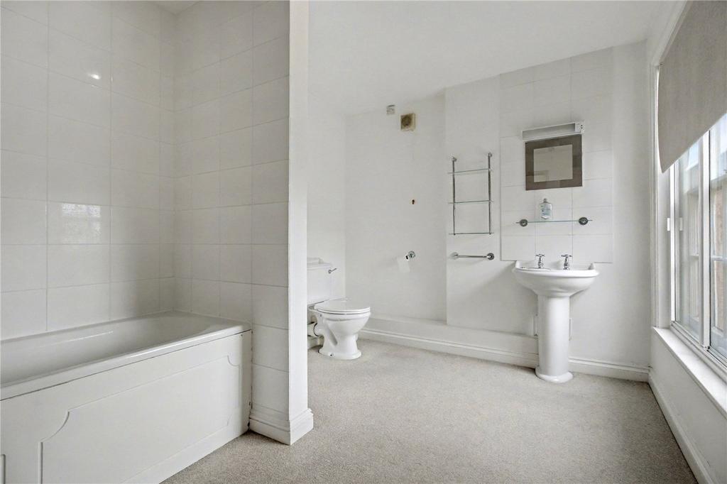 En-Suite 2