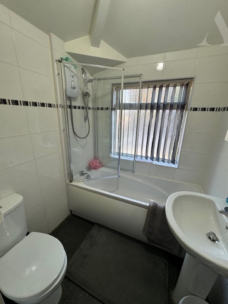 65 Millington Road Bathroom.jpeg