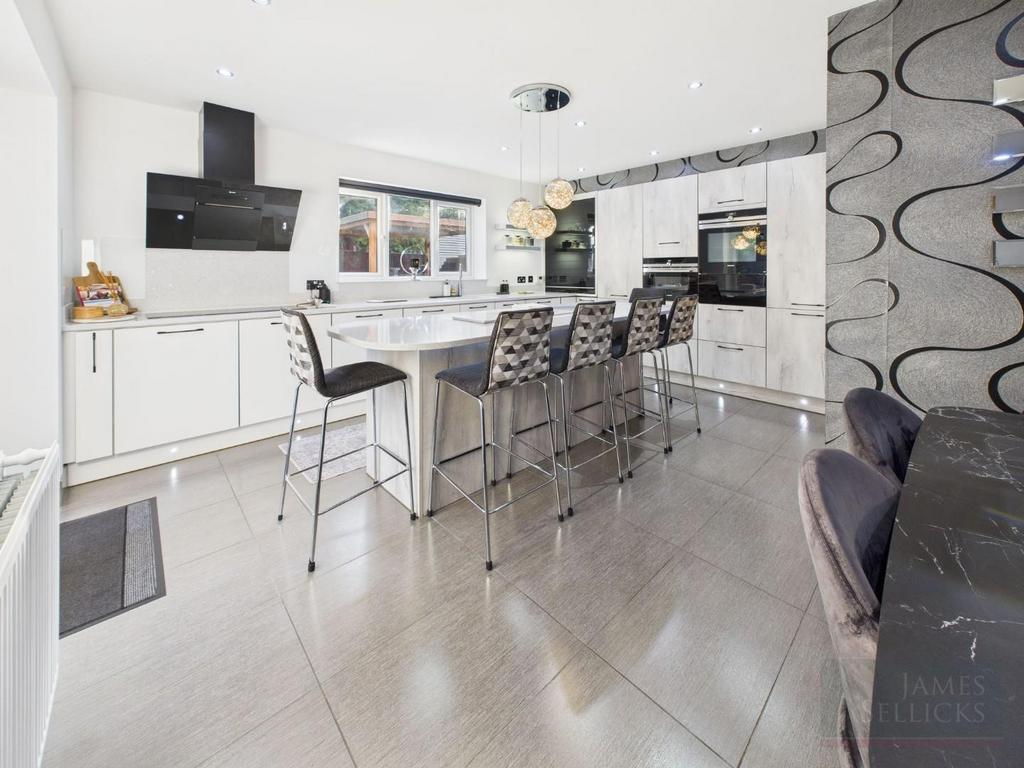 Living/Dining Kitchen