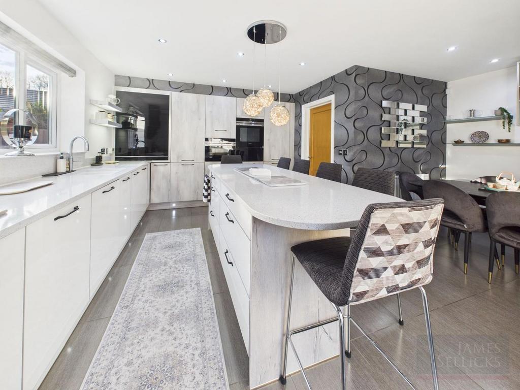 Living/Dining Kitchen