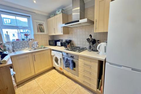 2 bedroom flat to rent, Alum Chine