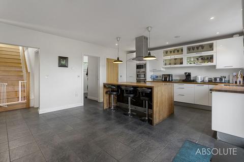 4 bedroom detached house for sale, Whilborough Road, Kingskerswell, TQ12