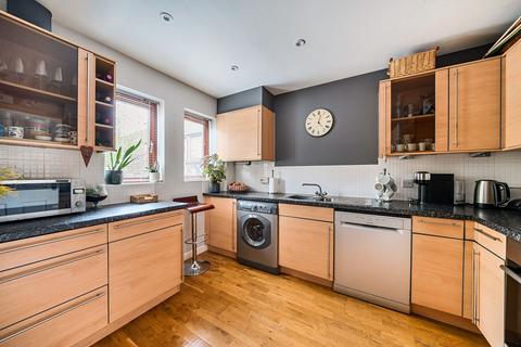 undefined, Holders Close, Billingshurst, RH14