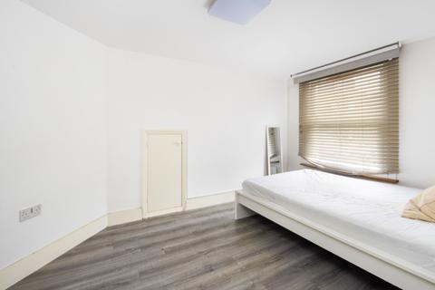 1 bedroom flat for sale, Buckingham Road, London, N1