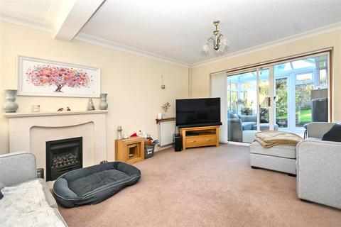 3 bedroom detached house for sale, Hoo Gardens, Eastbourne