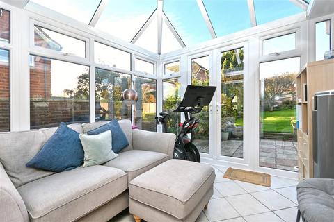 3 bedroom detached house for sale, Hoo Gardens, Eastbourne