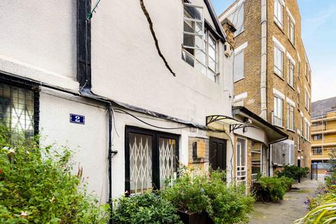 undefined, Nimrod Passage, London, N1