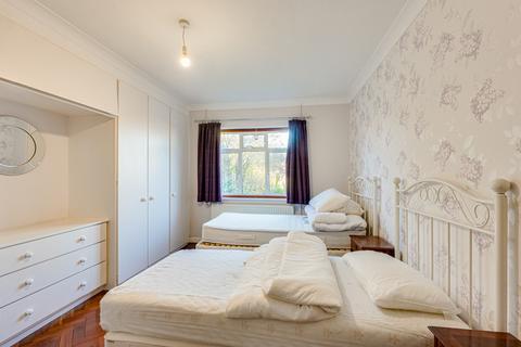 undefined, Leighwood Avenue, Leigh-on-sea, SS9
