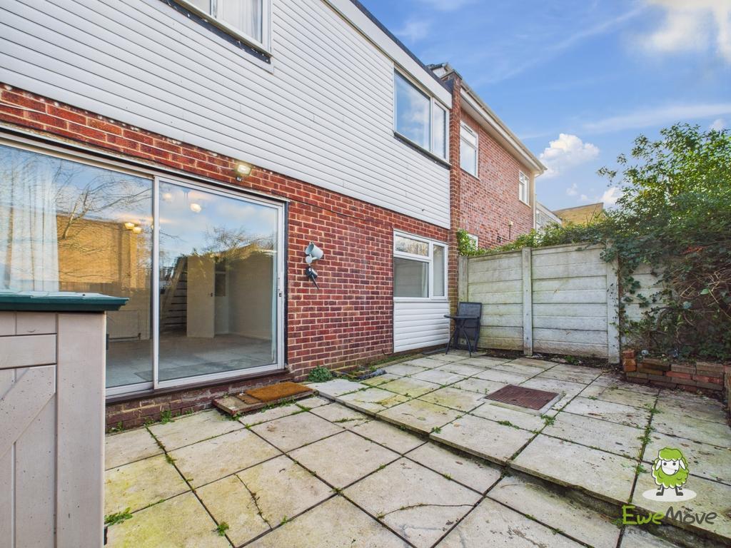 Ewe Move Estate Agents Basingstoke - Ribble Way - G