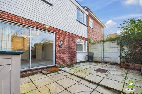 undefined, Ribble Way, Basingstoke, Hampshire, RG21