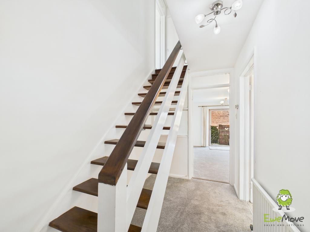 Ewe Move Estate Agents Basingstoke - Ribble Way - H
