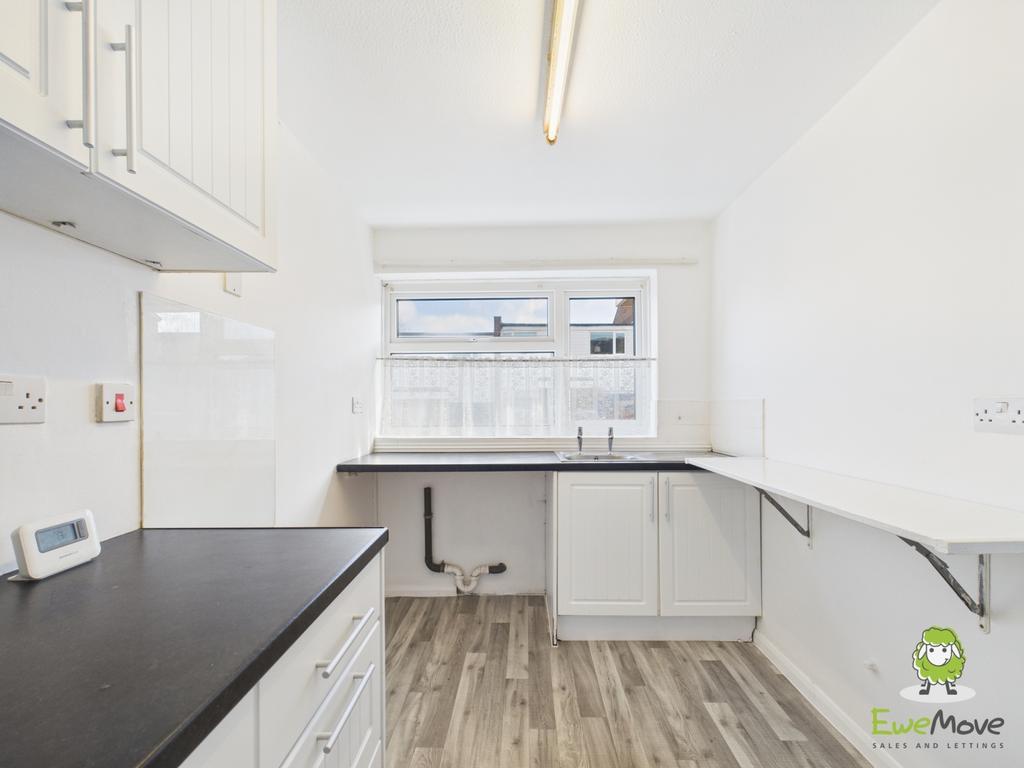 Ewe Move Estate Agents Basingstoke - Ribble Way - K