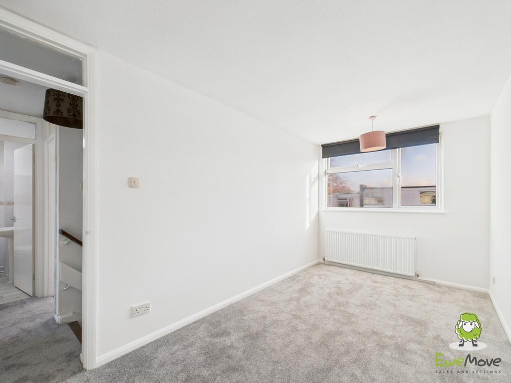 Ewe Move Estate Agents Basingstoke - Ribble Way - B