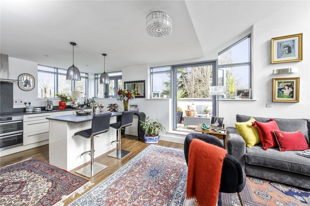 Kitchen/Reception