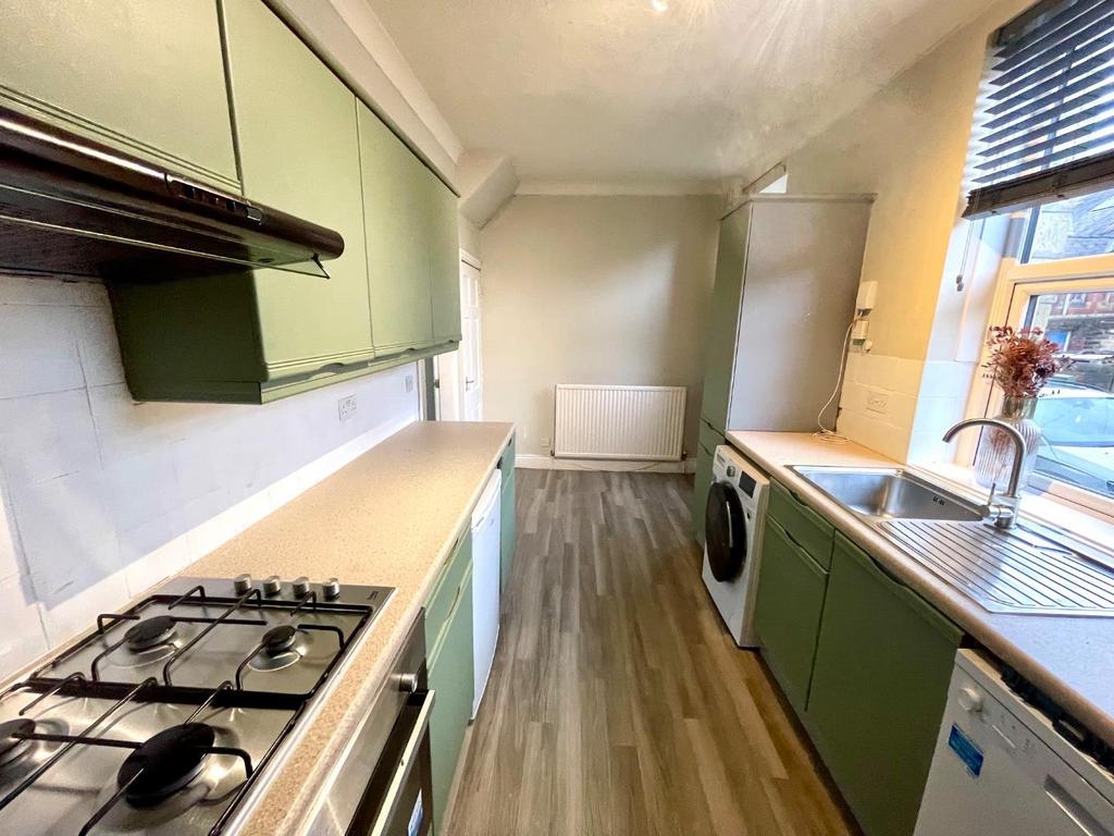 Dining kitchen