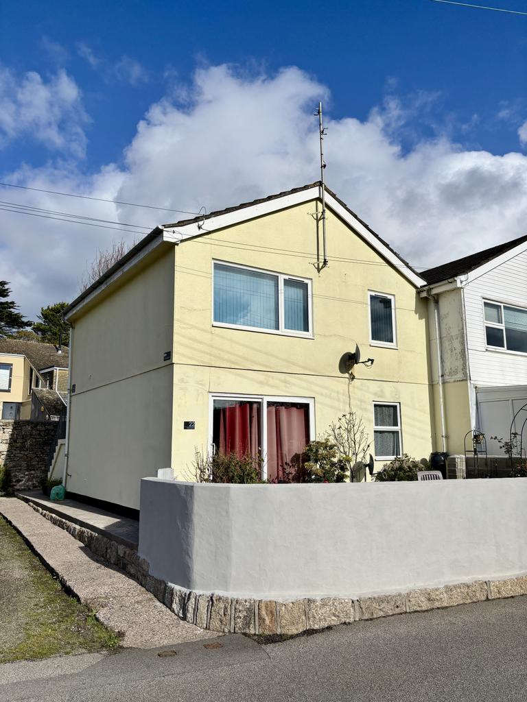 1/2 Bedroom First Floor Flat for Sale