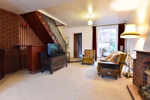 3 bedroom semi-detached house for sale, Oak Street, Kingswinford DY6