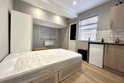 undefined, Burgoyne Road, Sunbury-On-Thames