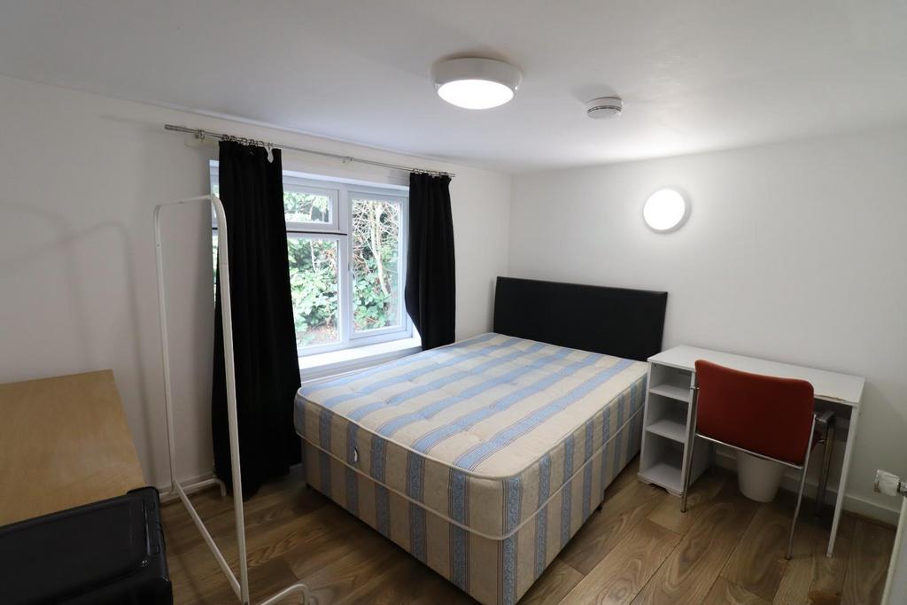 Double Bedroom 2