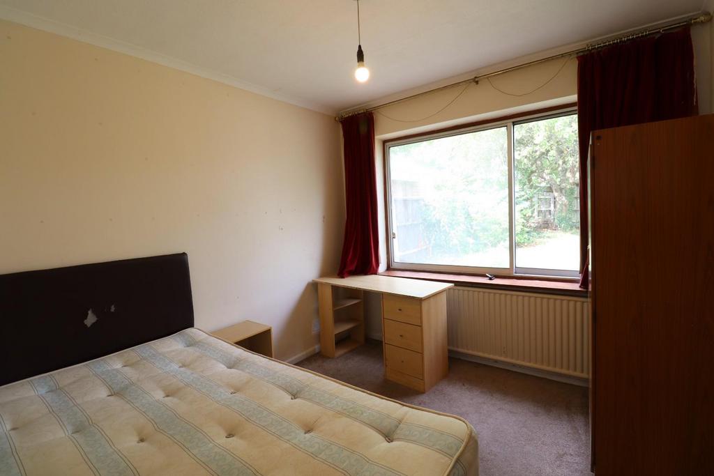 Double Bedroom 5