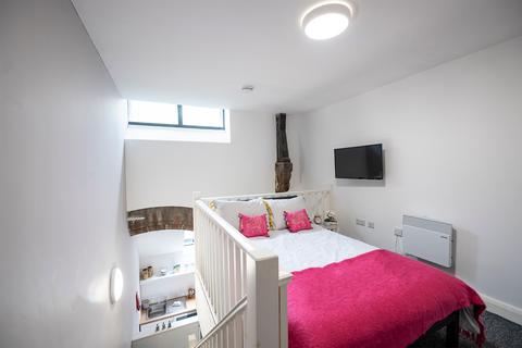 undefined, Mezzanine Apartment-Now Move In at Liverpool, 118 -124 Edge Lane L7