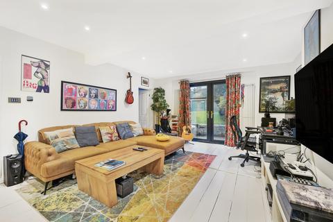 undefined, Camden Road, Islington, N7