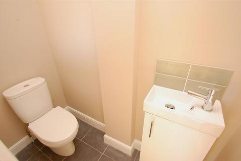undefined, Waterside, Kings Langley WD4