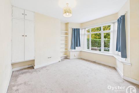 4 bedroom semi-detached house to rent, Crowshott Avenue, Stanmore, HA7