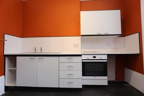 1 bedroom flat to rent, Oriental Place, Brighton