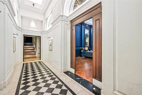 2 bedroom apartment for sale, Floral Street, Covent Garden, WC2E