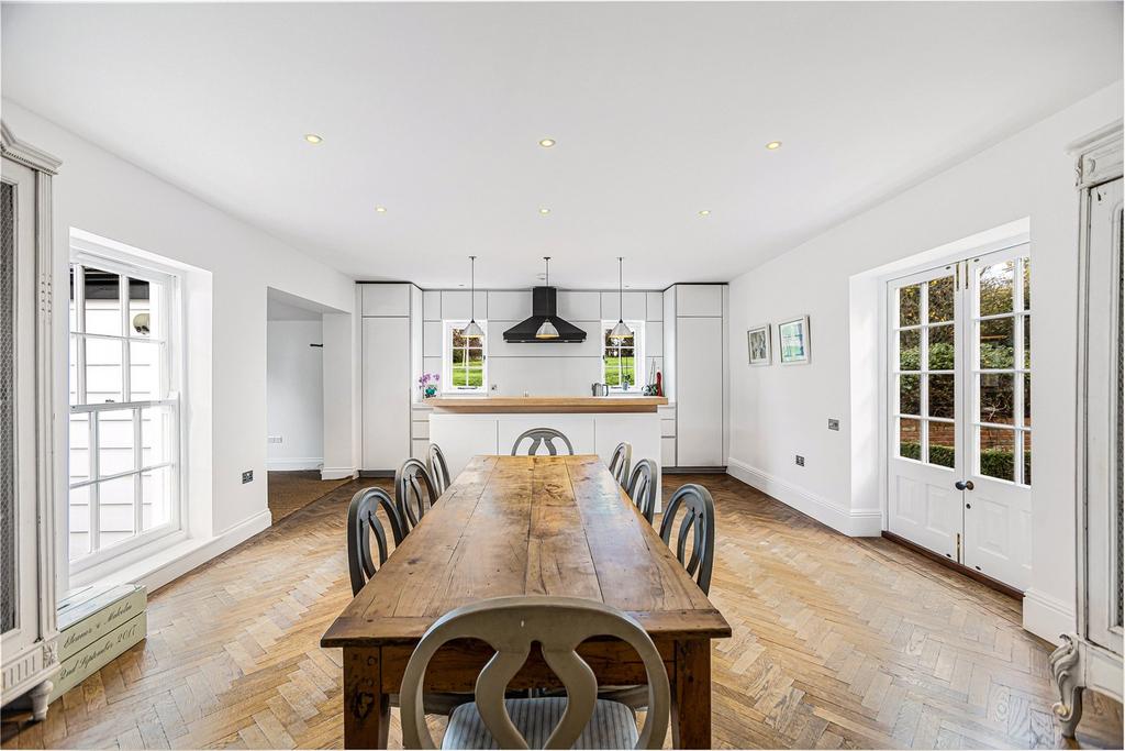 Kitchen/Dining Room