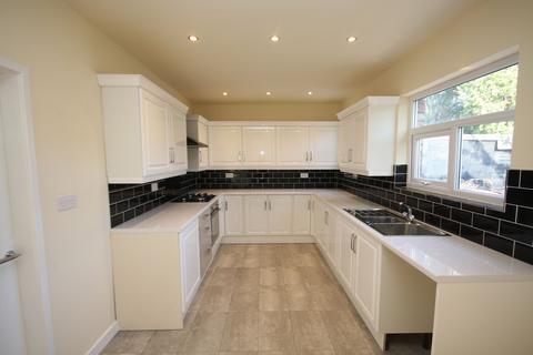 2 bedroom semi-detached house for sale, Mead Avenue, ., Leyland, Lancashire, PR25 3FH
