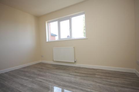 2 bedroom semi-detached house for sale, Mead Avenue, ., Leyland, Lancashire, PR25 3FH
