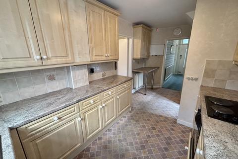 4 bedroom semi-detached house for sale, Blaby, Leicester LE8