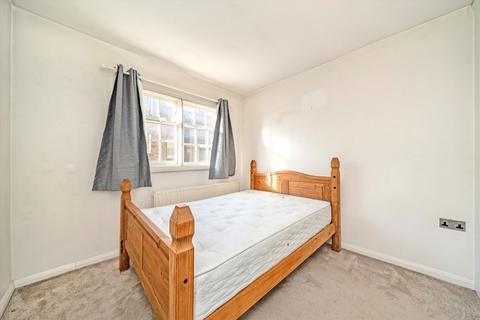 2 bedroom flat for sale, St Georges Drive, London SW1V