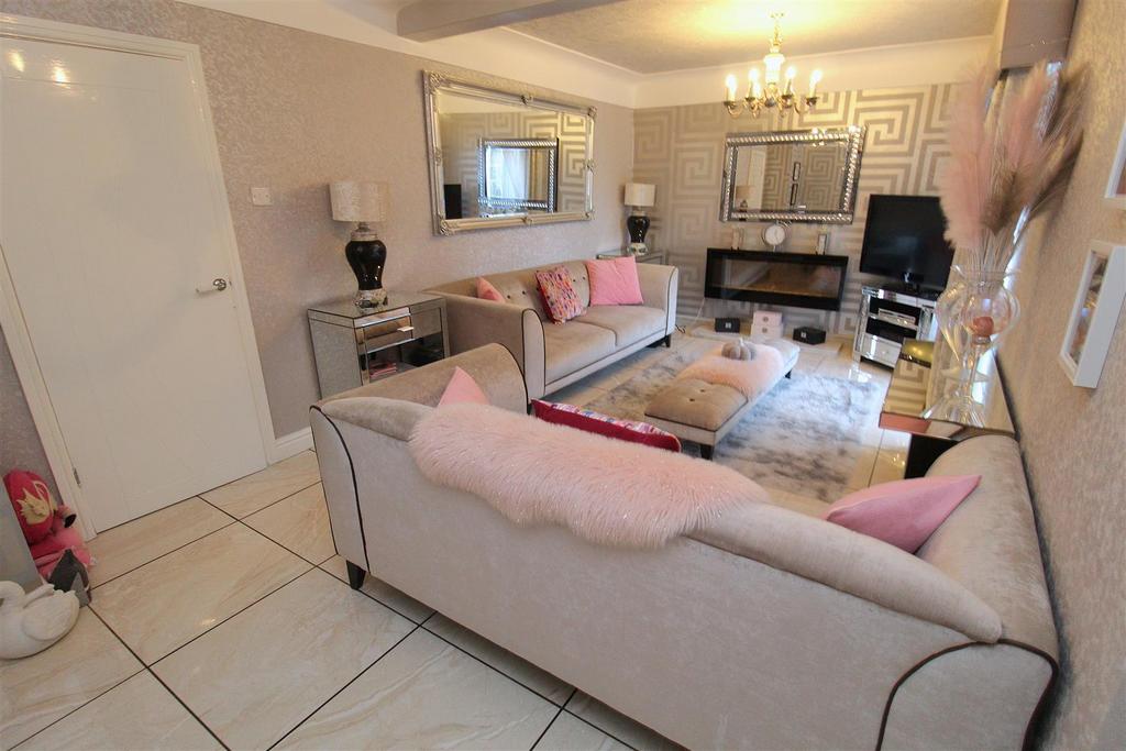 Living Room2.JPG