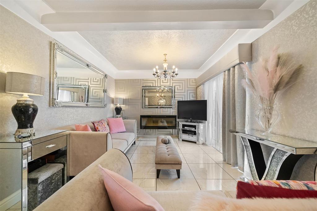 Living Room.jpg