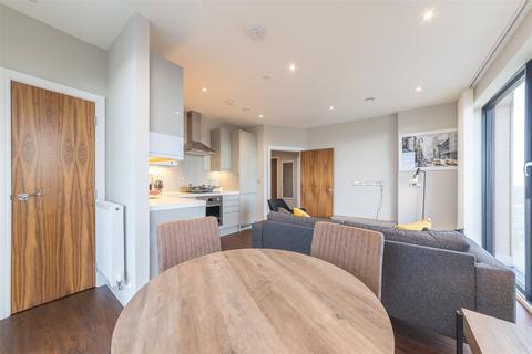 1 bedroom apartment to rent, Silvocea Way, London E14