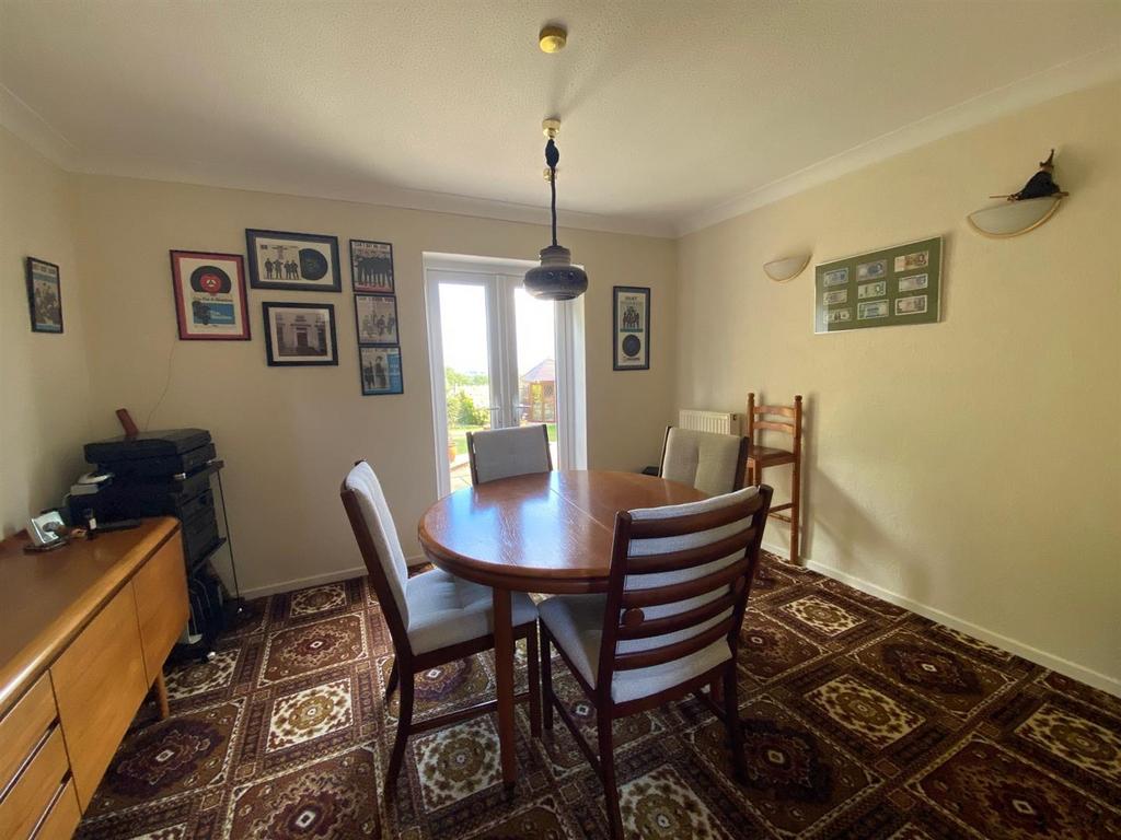 Dining Room.jpg