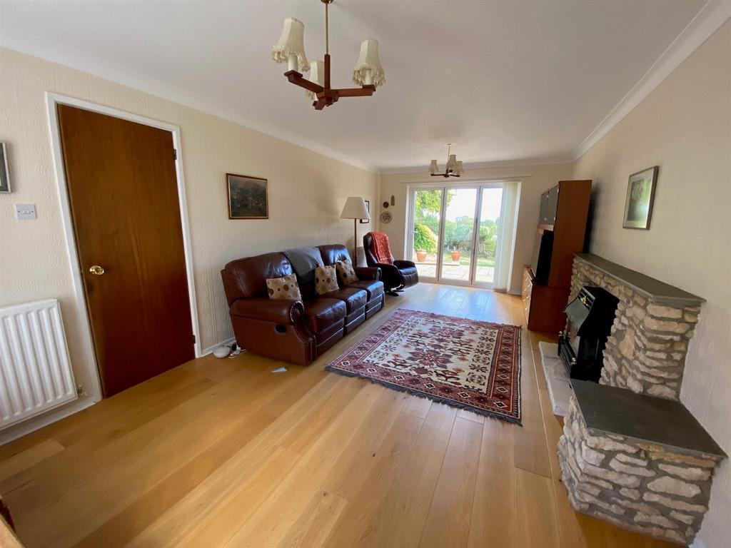 Living Room.jpg