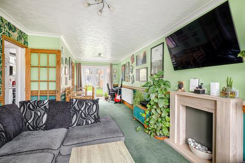 3 bedroom end of terrace house for sale, Elm Close, Elsenham, Bishop's Stortford, Essex, CM22